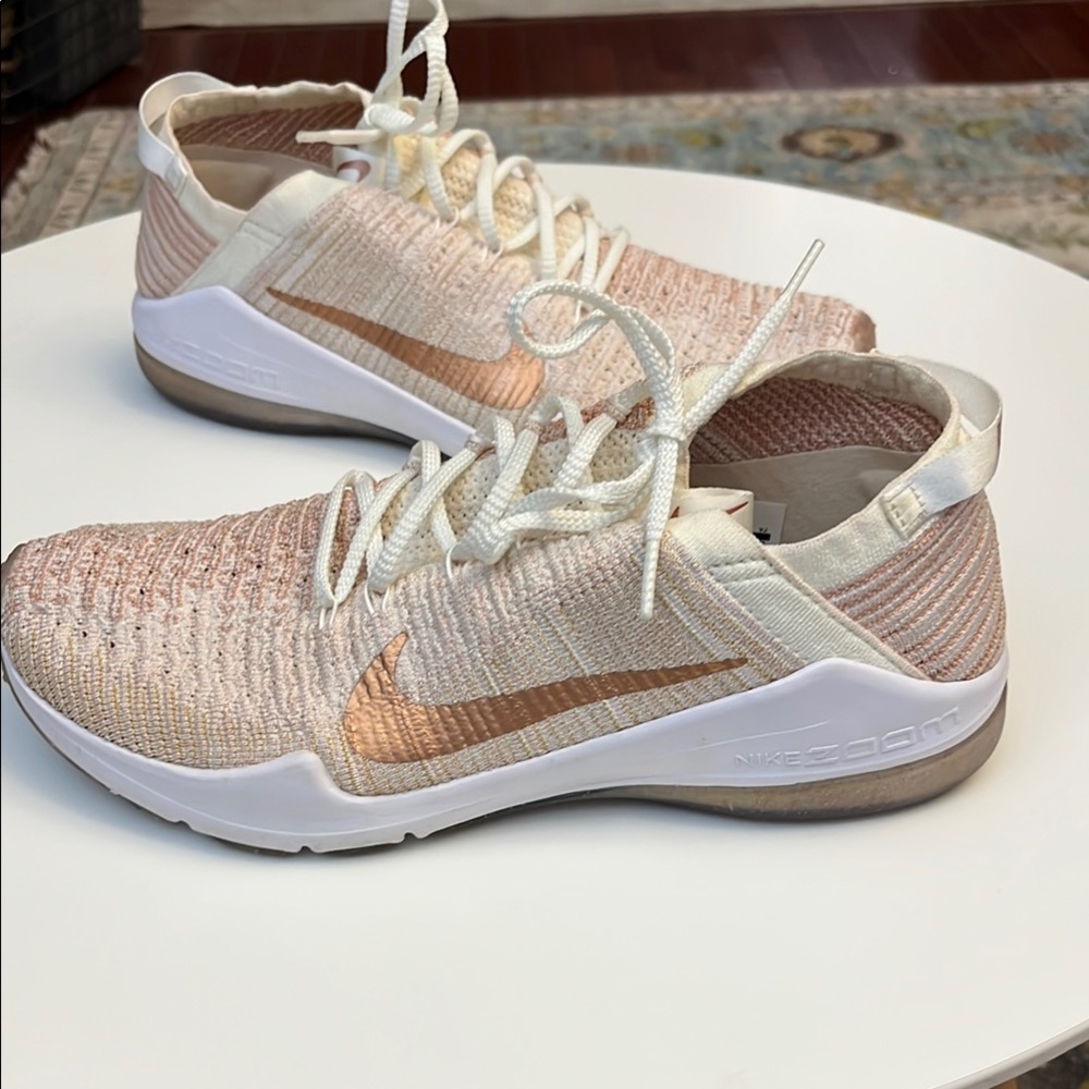 Nike Women's Athletic Shoes - Cream and Tan